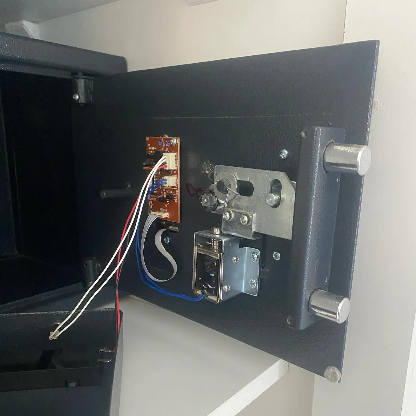 Cambio de cerradura caja fuerte